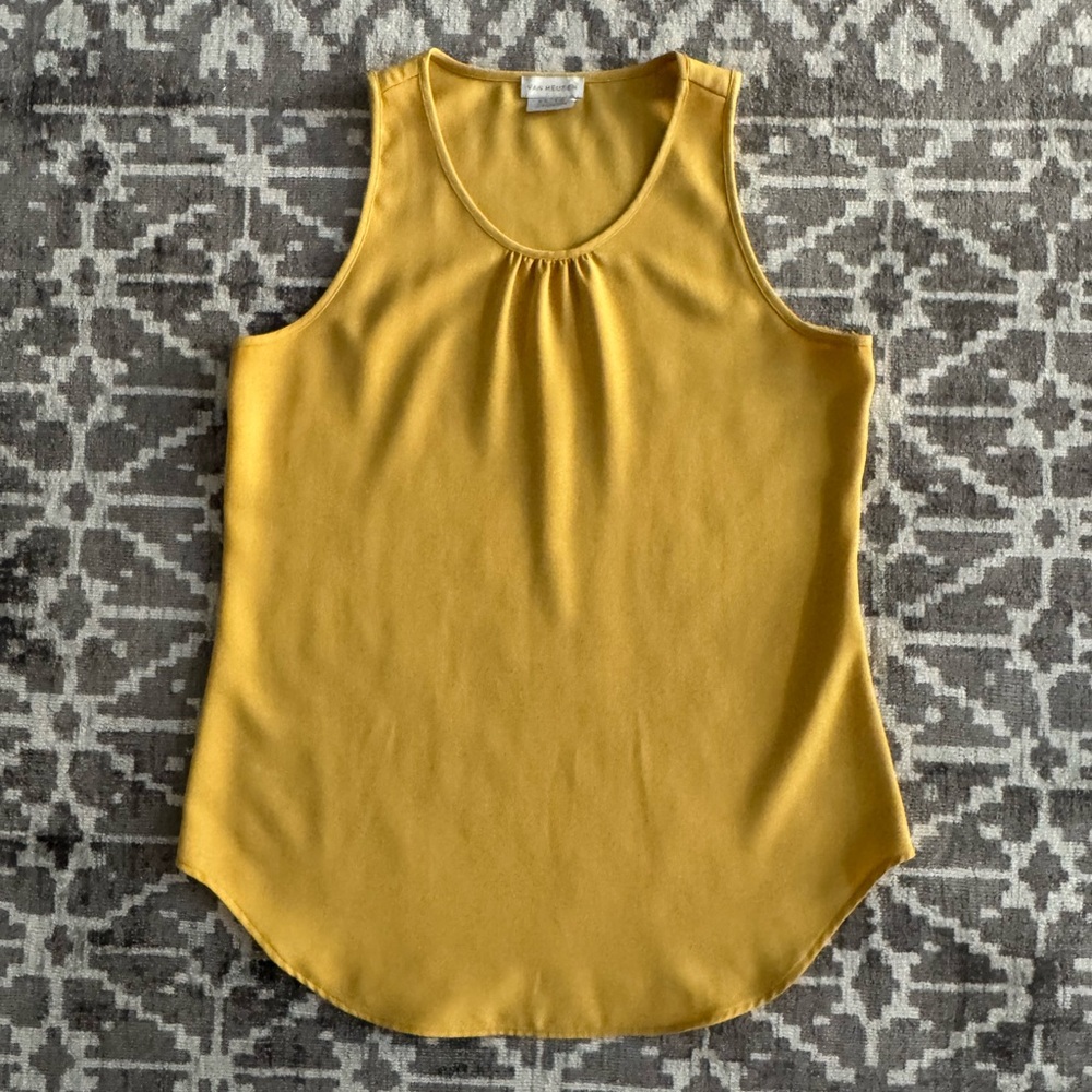 Van Heusen Women's Yellow Top Sleeveless Curved hem workwear XS
